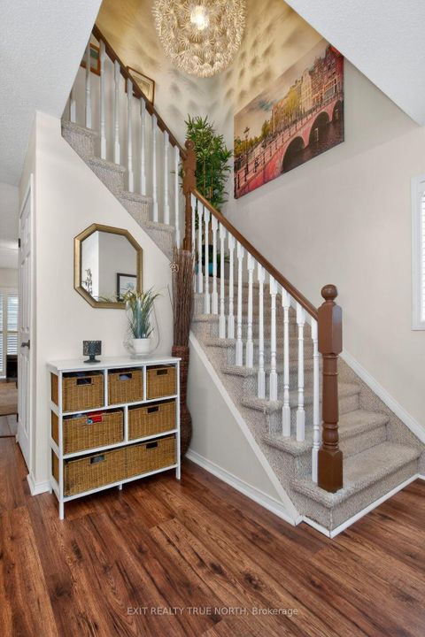 Photo 17 at 172 Courtney Crescent, Painswick South, Barrie