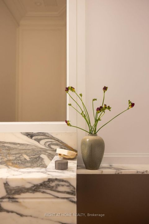 Photo 11 at 350B Walmer Road, Casa Loma, Toronto