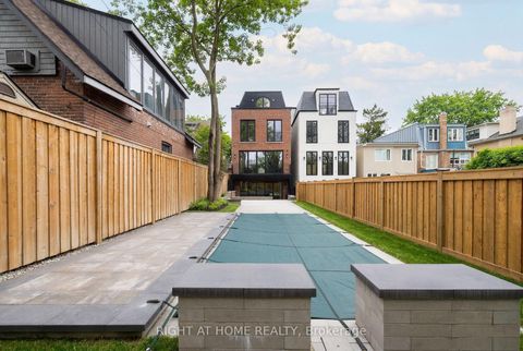 Photo 24 at 350B Walmer Road, Casa Loma, Toronto