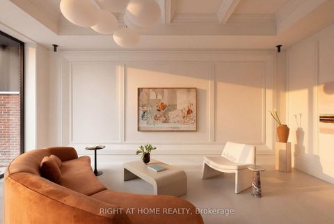 Photo 25 at 350B Walmer Road, Casa Loma, Toronto