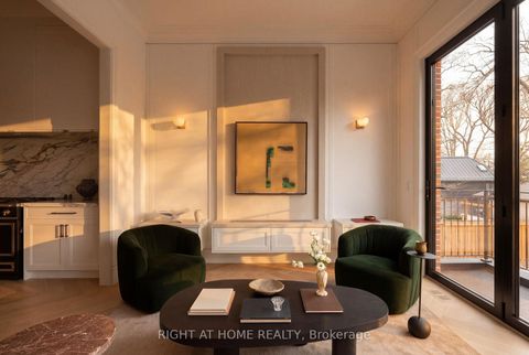 Photo 26 at 350B Walmer Road, Casa Loma, Toronto