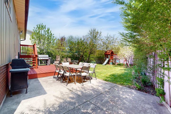 Photo 43 at 6119 Wabukayne Court, Meadowvale, Mississauga