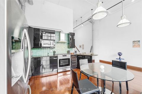 Photo 10 at 416 - 90 Sumach Street, Regent Park, Toronto