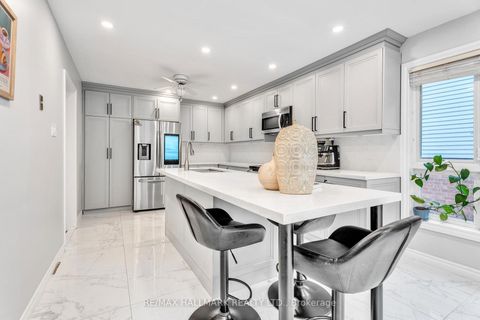 Photo 13 at 235 Kemano Road, Aurora Heights, Aurora