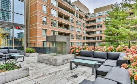Photo 14 at 209 - 6 Jackes Avenue, Moore Park, Toronto