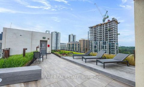 Photo 15 at 209 - 6 Jackes Avenue, Moore Park, Toronto