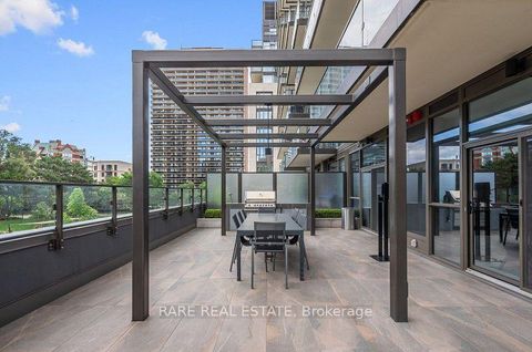 Photo 16 at 209 - 6 Jackes Avenue, Moore Park, Toronto