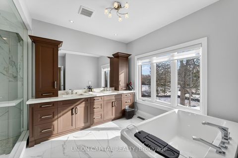 Photo 22 at 29 Elm Grove Avenue, Oak Ridges, Richmond Hill