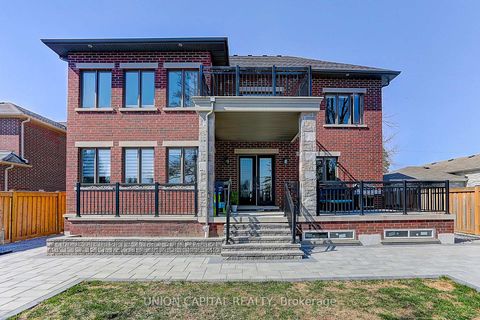Photo 37 at 29 Elm Grove Avenue, Oak Ridges, Richmond Hill