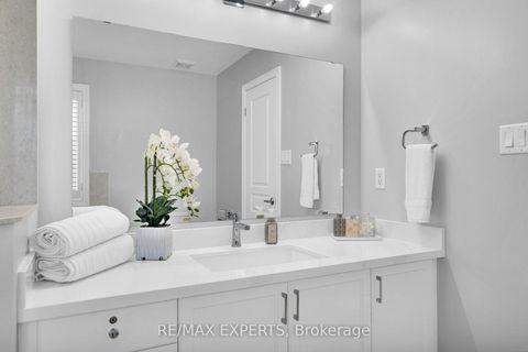 Photo 27 at 21 Beth Avenue, Jefferson, Richmond Hill