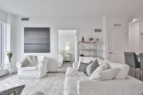 Photo 6 at 832 - 543 Richmond Street W, Waterfront Communities C1, Toronto