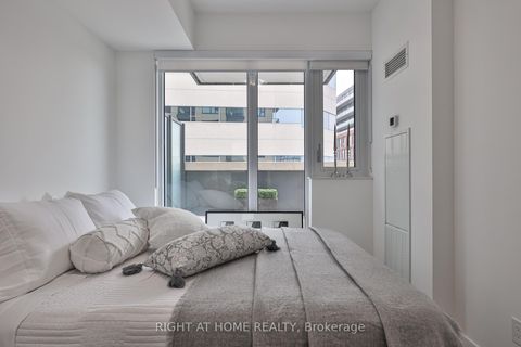 Photo 26 at 832 - 543 Richmond Street W, Waterfront Communities C1, Toronto