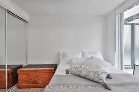 Photo 27 at 832 - 543 Richmond Street W, Waterfront Communities C1, Toronto