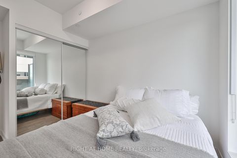 Photo 28 at 832 - 543 Richmond Street W, Waterfront Communities C1, Toronto