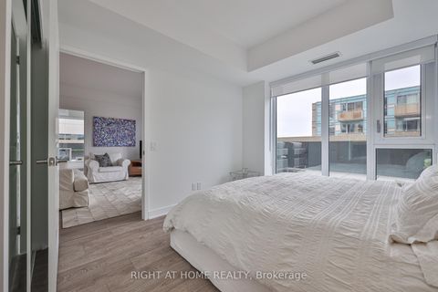 Photo 31 at 832 - 543 Richmond Street W, Waterfront Communities C1, Toronto