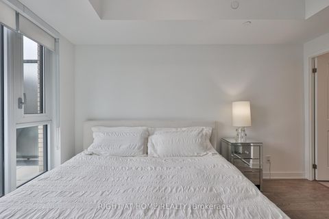 Photo 33 at 832 - 543 Richmond Street W, Waterfront Communities C1, Toronto