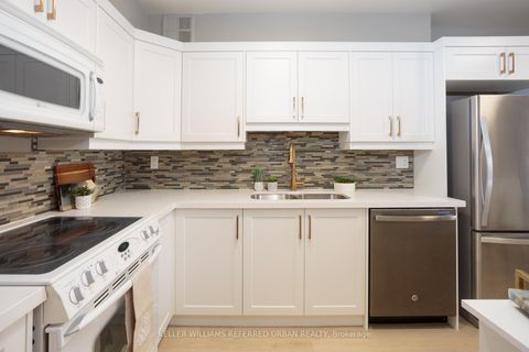 Photo 10 at 605 - 70 Baif Boulevard, North Richvale, Richmond Hill