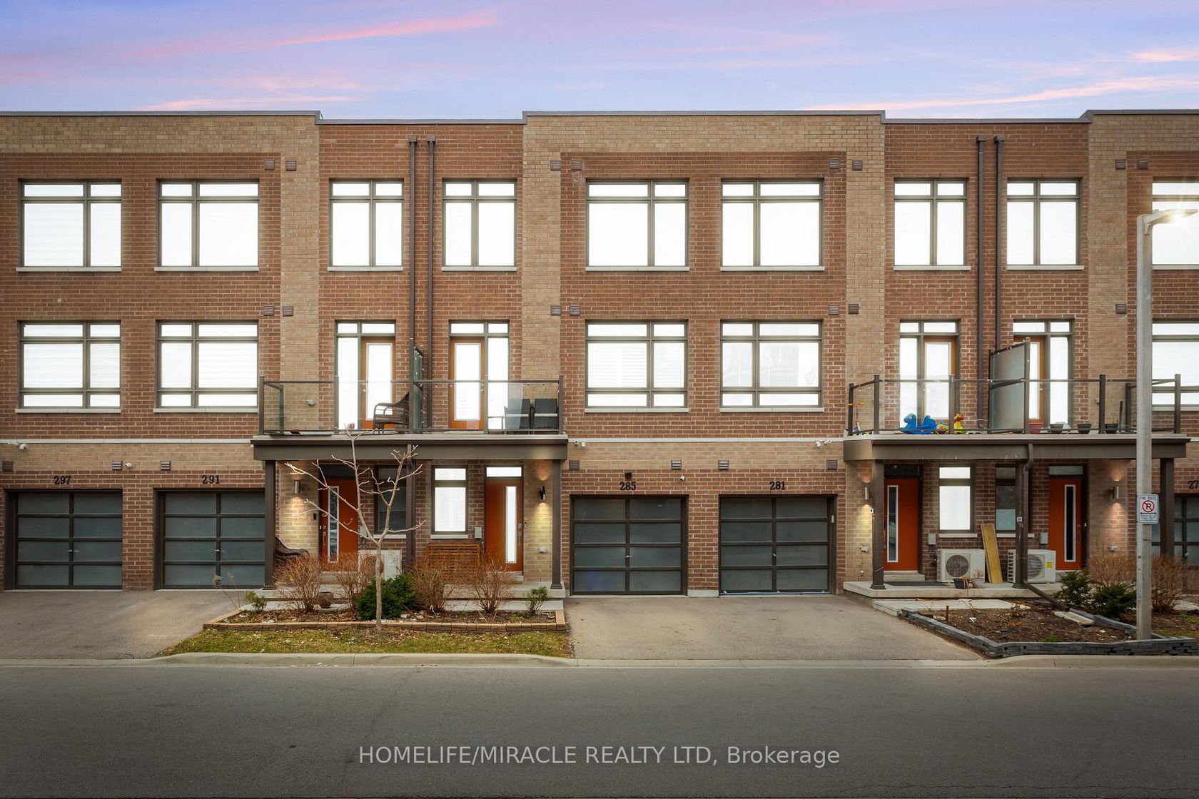 285 Dalhousie Street, Vaughan Grove, Vaughan photo number 2