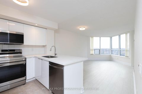 Photo 3 at 1403 - 15 Northtown Way, Willowdale East, Toronto