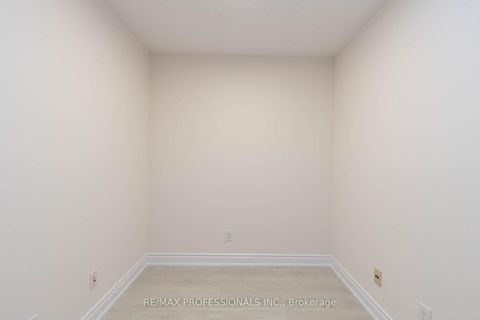 Photo 6 at 1403 - 15 Northtown Way, Willowdale East, Toronto