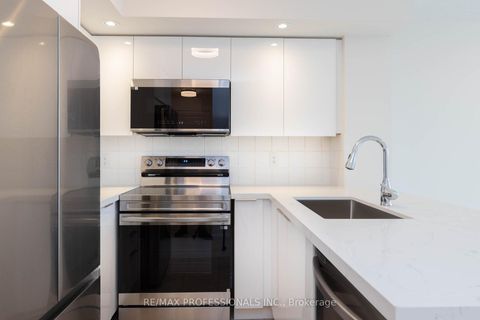 Photo 13 at 1403 - 15 Northtown Way, Willowdale East, Toronto