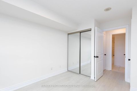 Photo 18 at 1403 - 15 Northtown Way, Willowdale East, Toronto