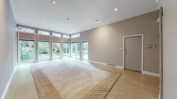 Photo 8 at 2 Colvestone Road, Windfields, Toronto