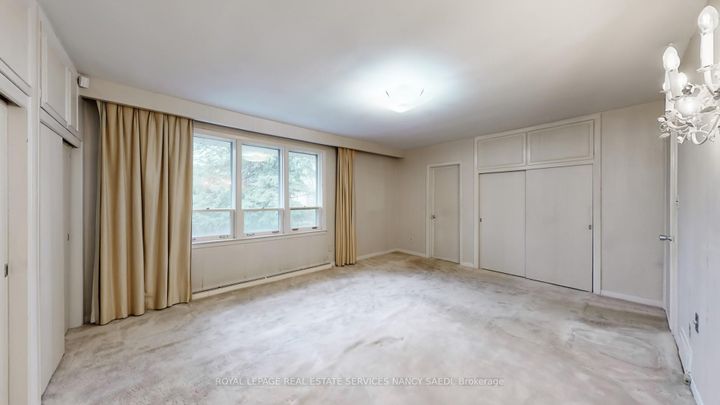 Photo 15 at 2 Colvestone Road, Windfields, Toronto