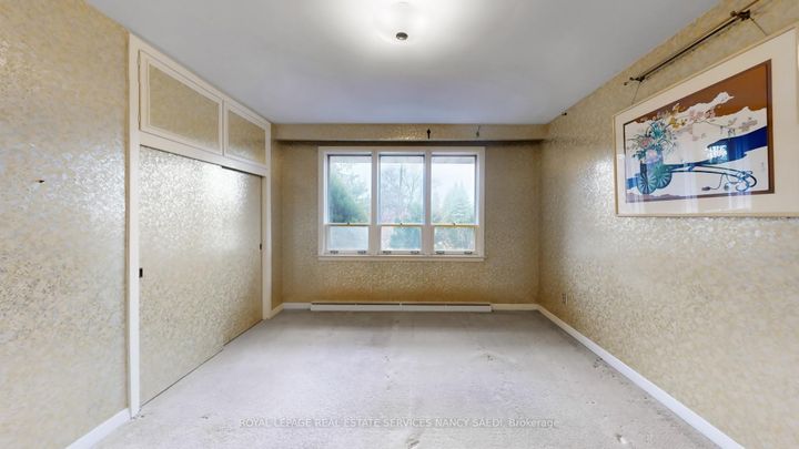 Photo 19 at 2 Colvestone Road, Windfields, Toronto