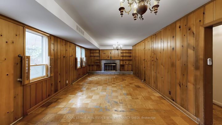 Photo 23 at 2 Colvestone Road, Windfields, Toronto