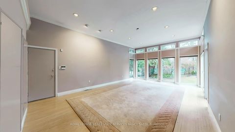 Photo 9 at 2 Colvestone Road, Windfields, Toronto