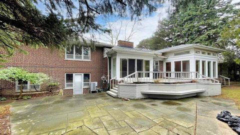 Photo 47 at 2 Colvestone Road, Windfields, Toronto