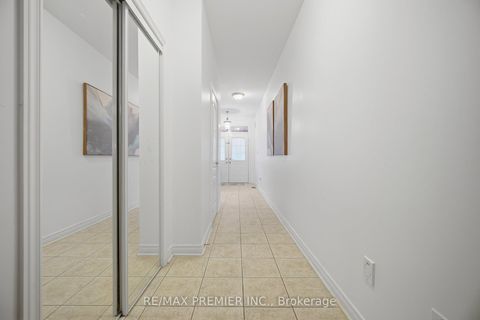 Photo 5 at 182 Chayna Crescent, Patterson, Vaughan