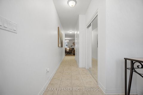 Photo 6 at 182 Chayna Crescent, Patterson, Vaughan