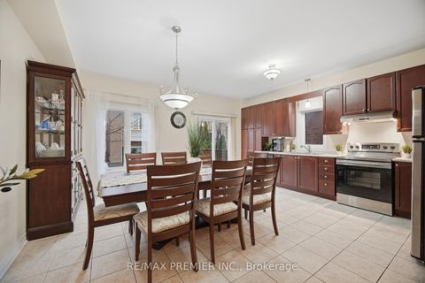 Photo 15 at 182 Chayna Crescent, Patterson, Vaughan