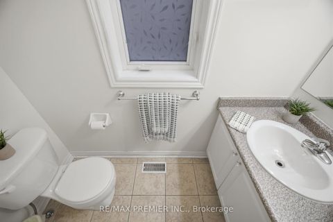 Photo 21 at 182 Chayna Crescent, Patterson, Vaughan