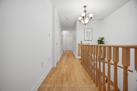 Photo 24 at 182 Chayna Crescent, Patterson, Vaughan