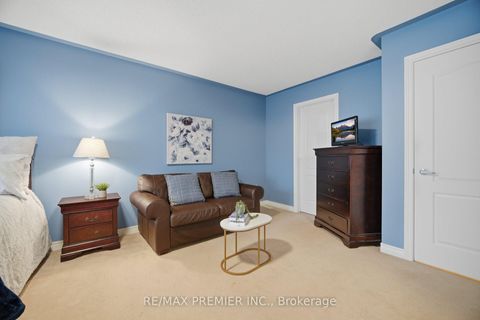 Photo 27 at 182 Chayna Crescent, Patterson, Vaughan