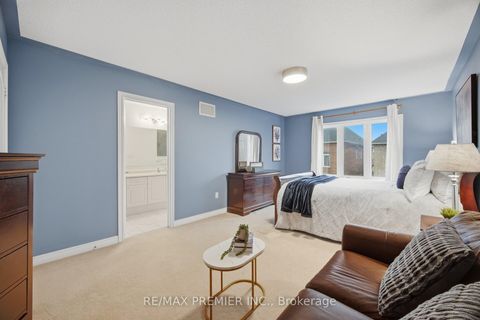 Photo 28 at 182 Chayna Crescent, Patterson, Vaughan