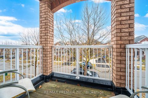 Photo 34 at 182 Chayna Crescent, Patterson, Vaughan