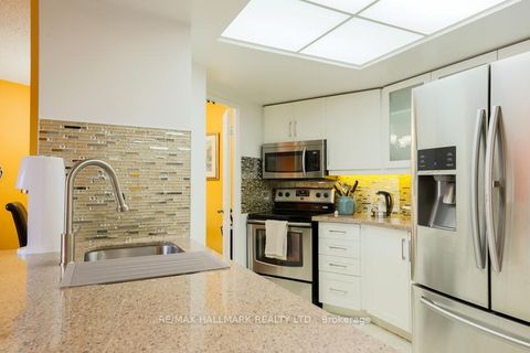 Photo 4 at 218 - 6 Humberline Drive, Clairville, Toronto