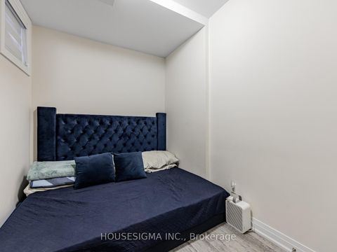 Photo 19 at 5 - 713 Lawrence Avenue W, Glen Park, Toronto