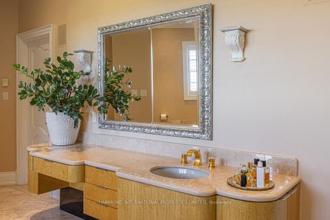 Photo 31 at 48 Old Park Lane, Bayview Hill, Richmond Hill