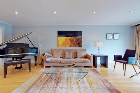 Photo 5 at 38 Apollo Drive, Don Mills, Toronto