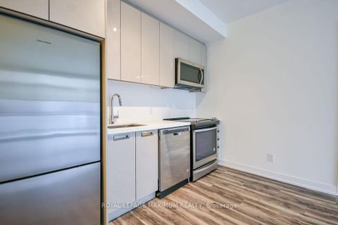 Photo 9 at B417 - 271 Sea Ray Avenue, Rural Innisfil, Innisfil