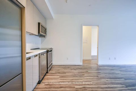 Photo 10 at B417 - 271 Sea Ray Avenue, Rural Innisfil, Innisfil