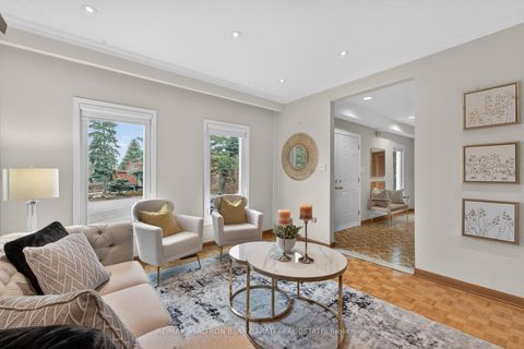 Photo 3 at 18 Tigerlily Court, Newtonbrook West, Toronto