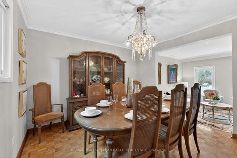 Photo 7 at 18 Tigerlily Court, Newtonbrook West, Toronto