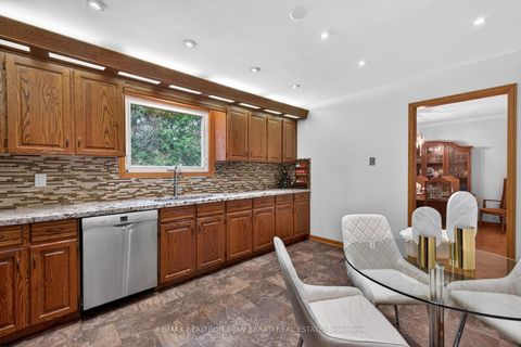 Photo 13 at 18 Tigerlily Court, Newtonbrook West, Toronto