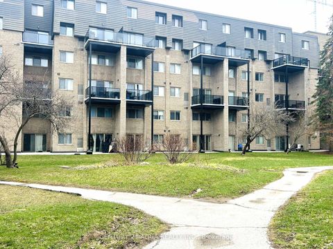 Photo 9 at 135 - 4001 Don Mills Road, Hillcrest Village, Toronto